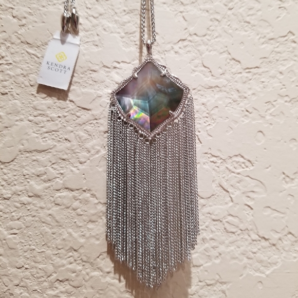 Rare Kendra Scott Black Mother of Pearl Necklace - Picture 7 of 7